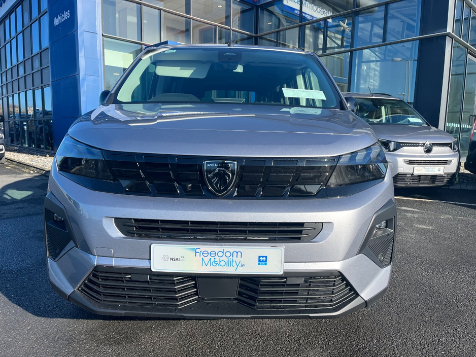 2026 Peugeot Rifter - image 2