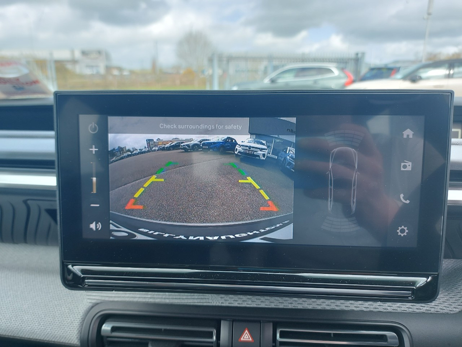 2026 Citroen C3 Aircross - image 17