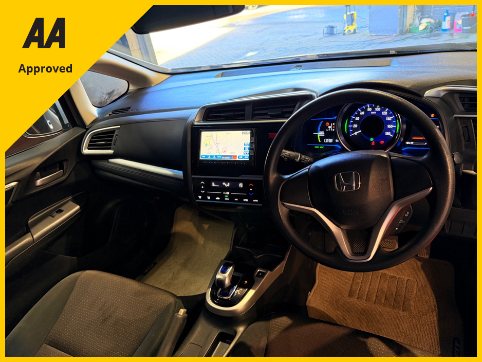 2015 Honda Fit - image 10