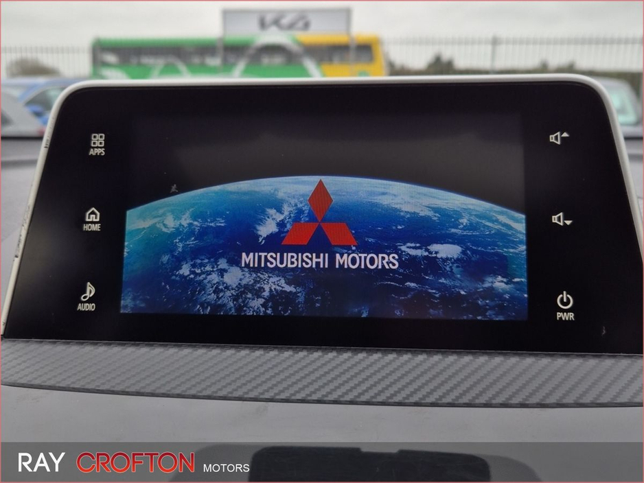 2018 Mitsubishi Eclipse Cross - image 12