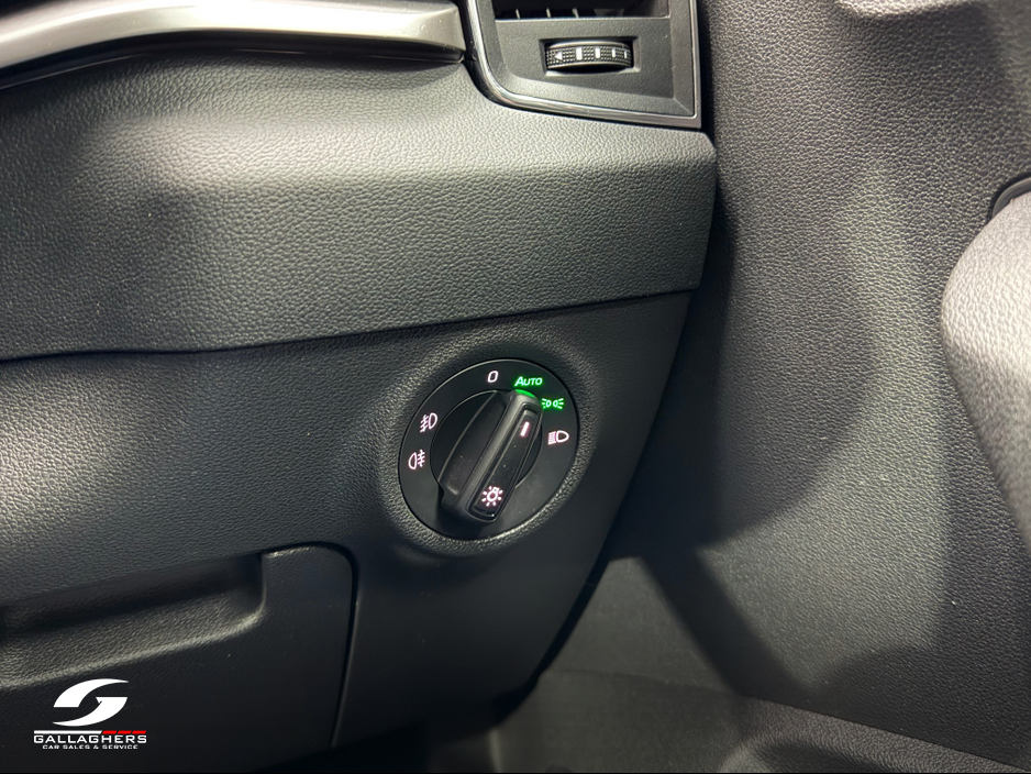 2023 Skoda Karoq (231) AMBITION 2.0 TDI DSG AUTOMATIC €34,750