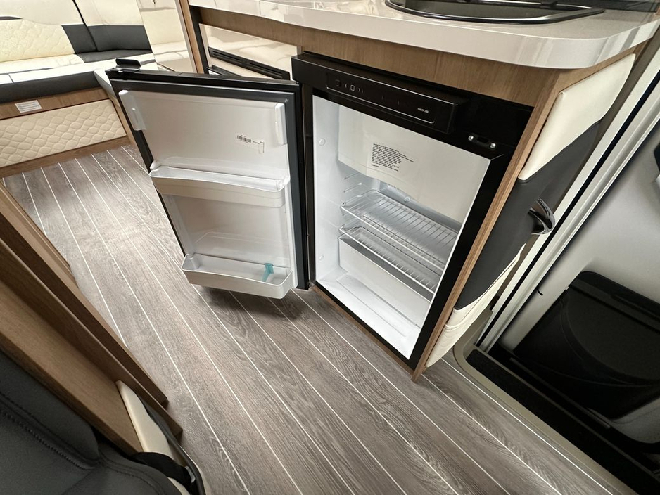 2024 Ford Transit Roller Team Auto Roller 747 Automatic