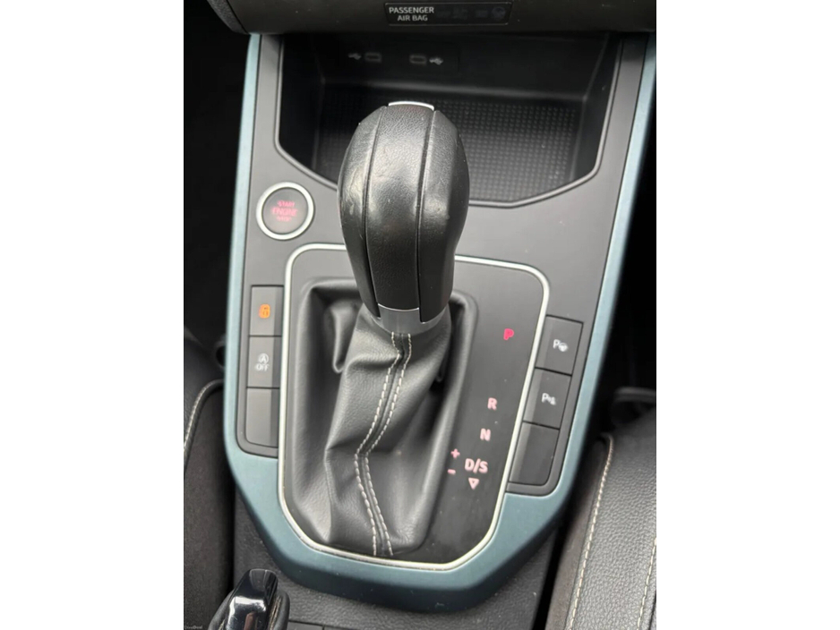 2023 SEAT Arona - image 18