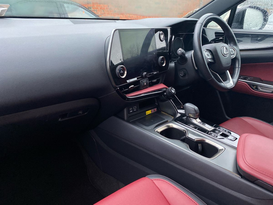2023 Lexus NX 450 h+ - image 12