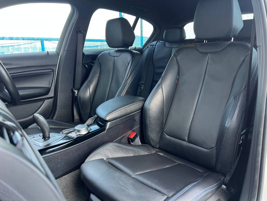 2018 BMW 1 Series - image 6