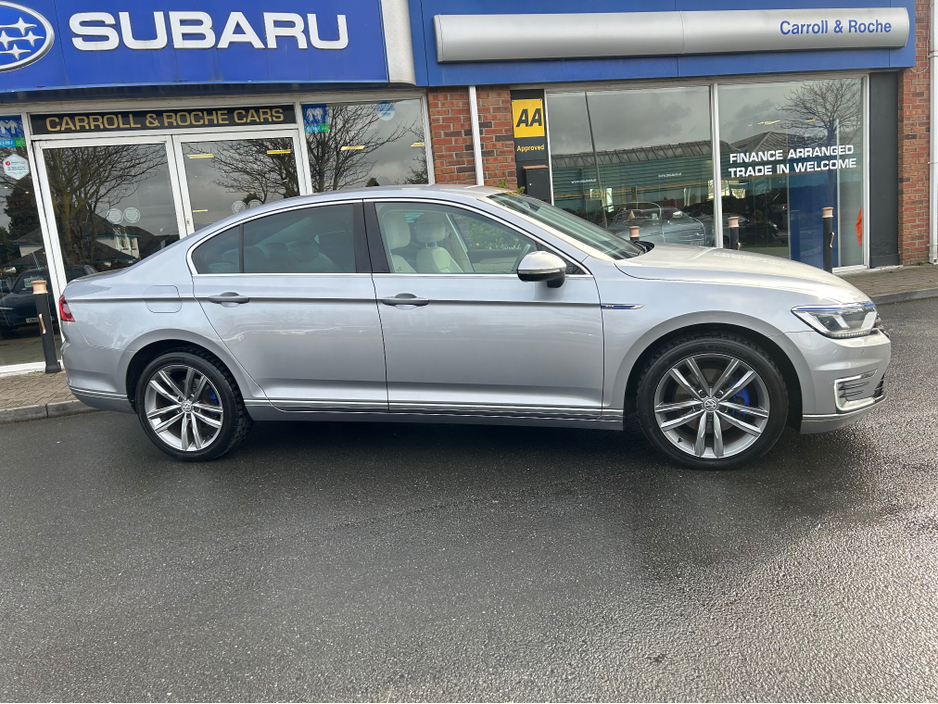2018 Volkswagen Passat - image 19