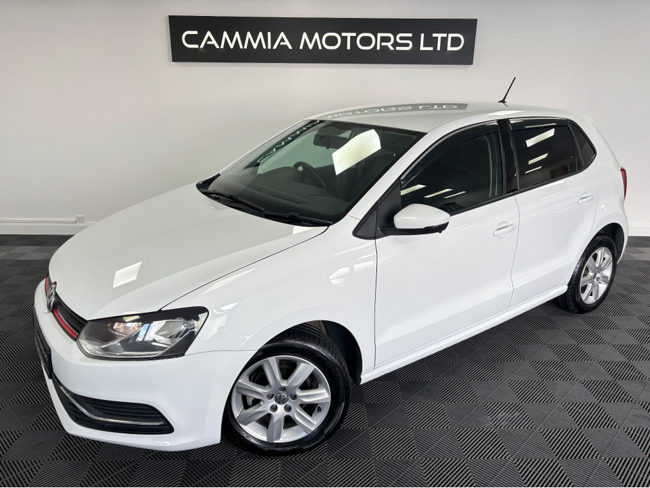 2016 Volkswagen Polo - image 2