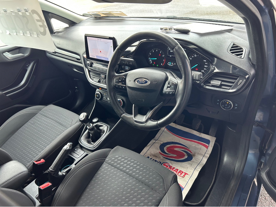 2020 Ford Fiesta - image 2