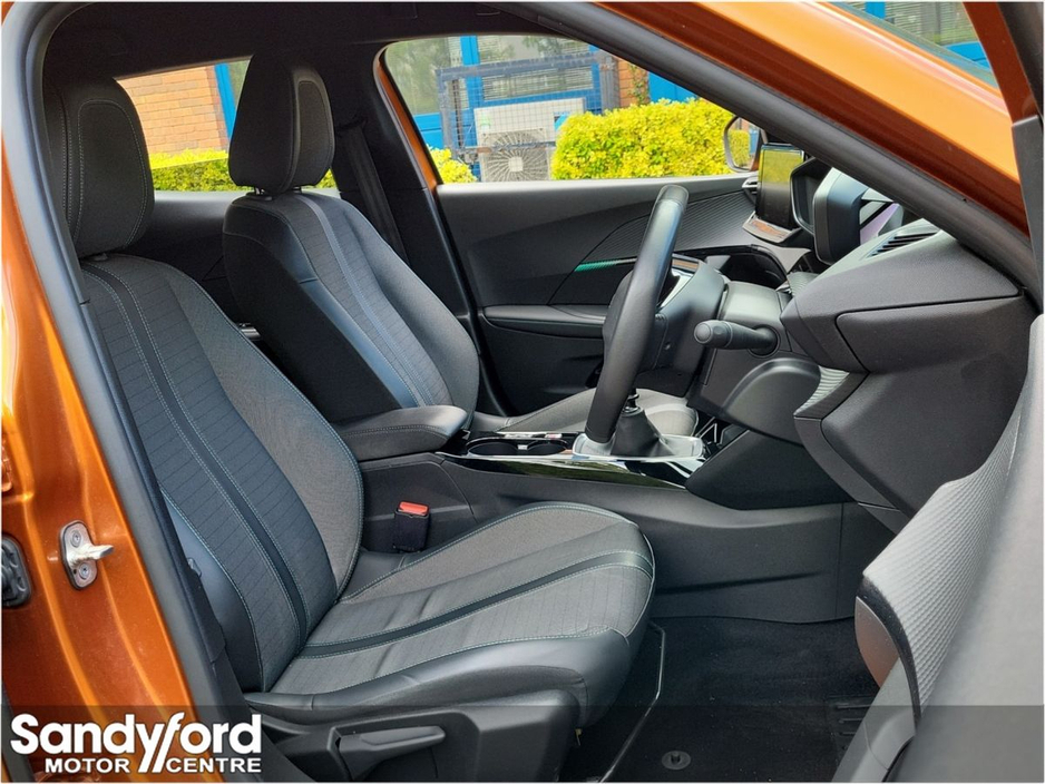 2023 Peugeot 2008 - image 10