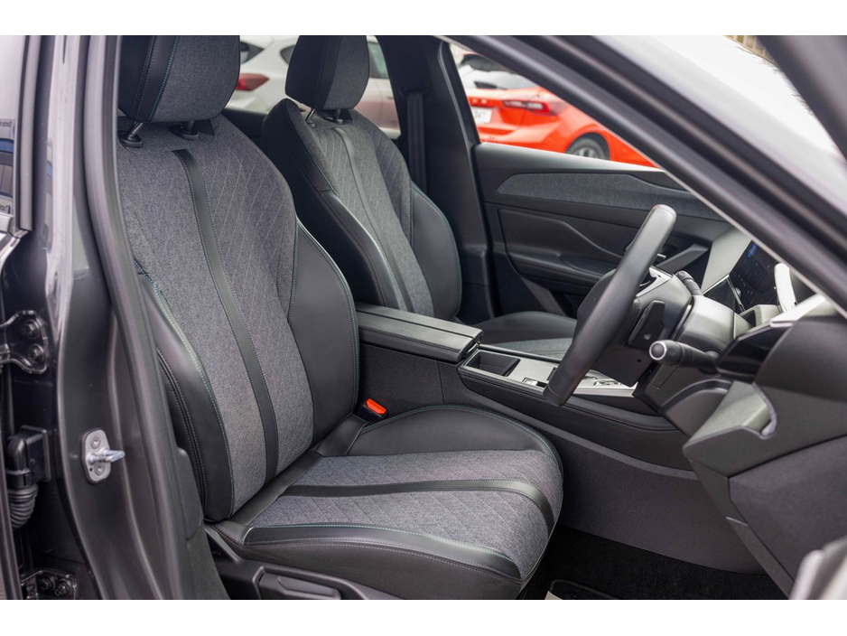 2023 Peugeot 408 - image 20