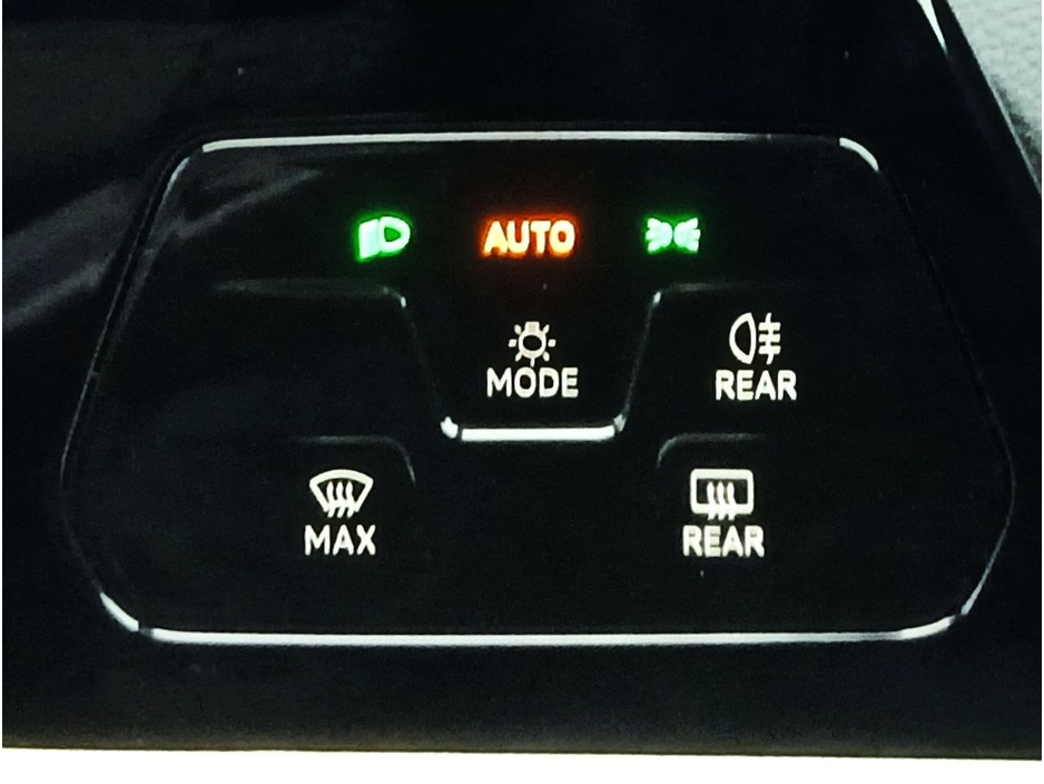 2025 Volkswagen Golf Edition 75 2.0TDI 116HP *PARK ASSIST, ANDROID AUTO/APPLE CARPLAY & MUCH MORE!* €35,995