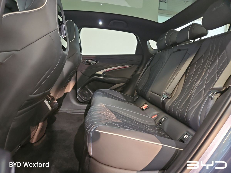 2025 BYD Seal - image 9