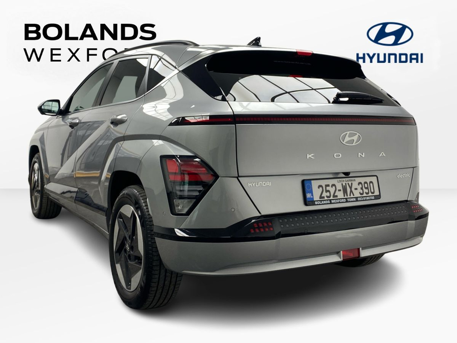 2025 Hyundai Kona - image 3