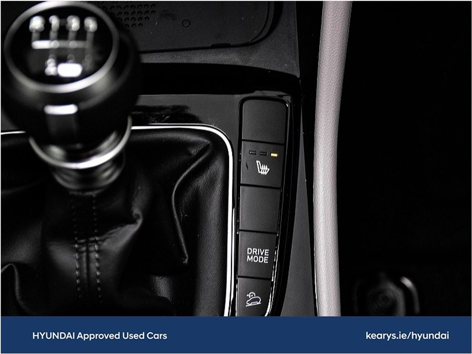 2022 Hyundai Tucson - image 18