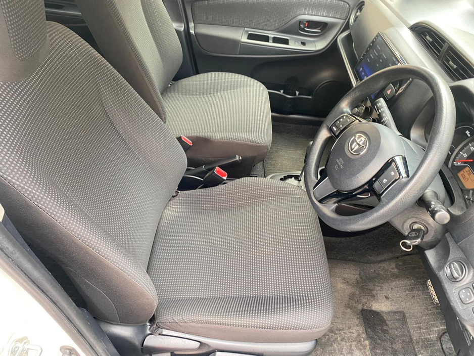 2018 Toyota Vitz - image 13