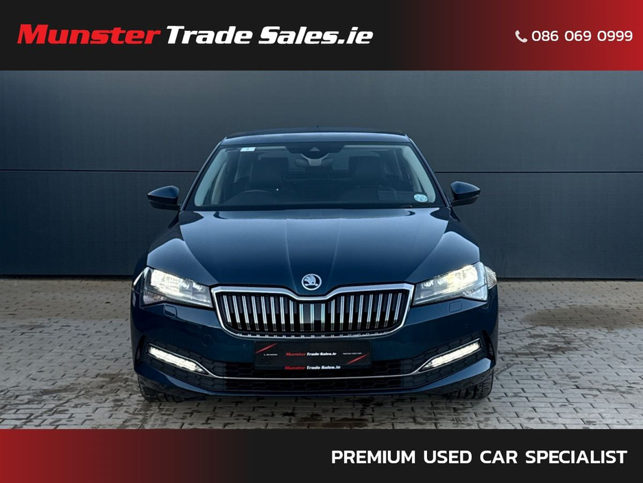2022 Skoda Superb - image 4