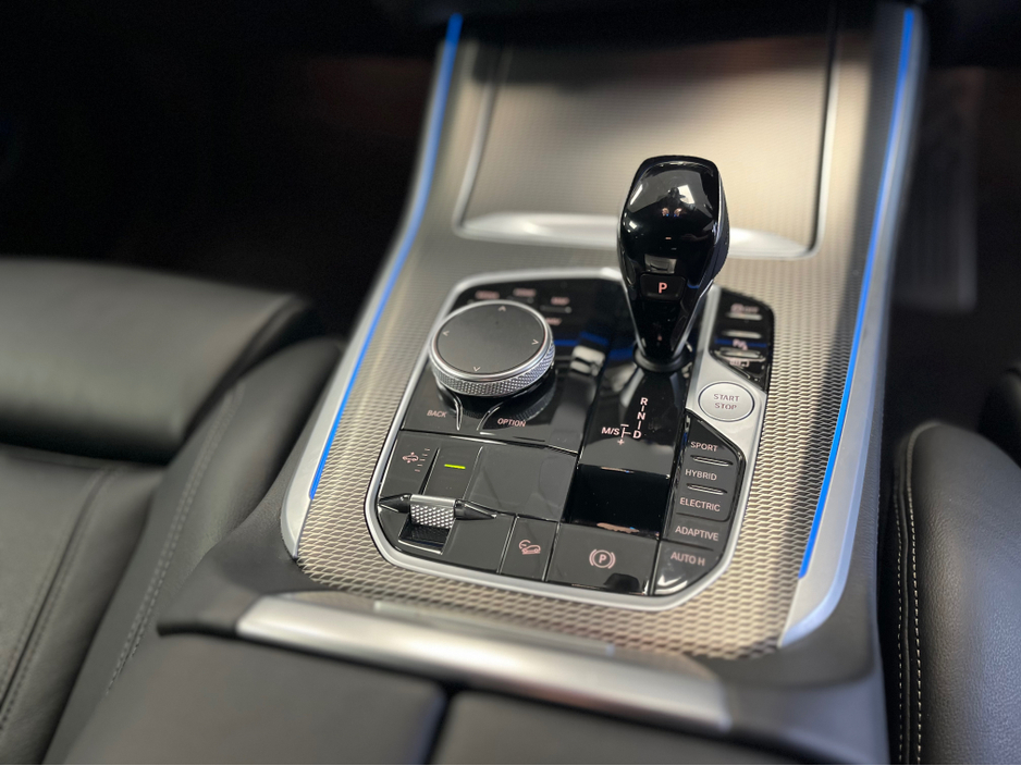 2022 BMW X5 - image 37
