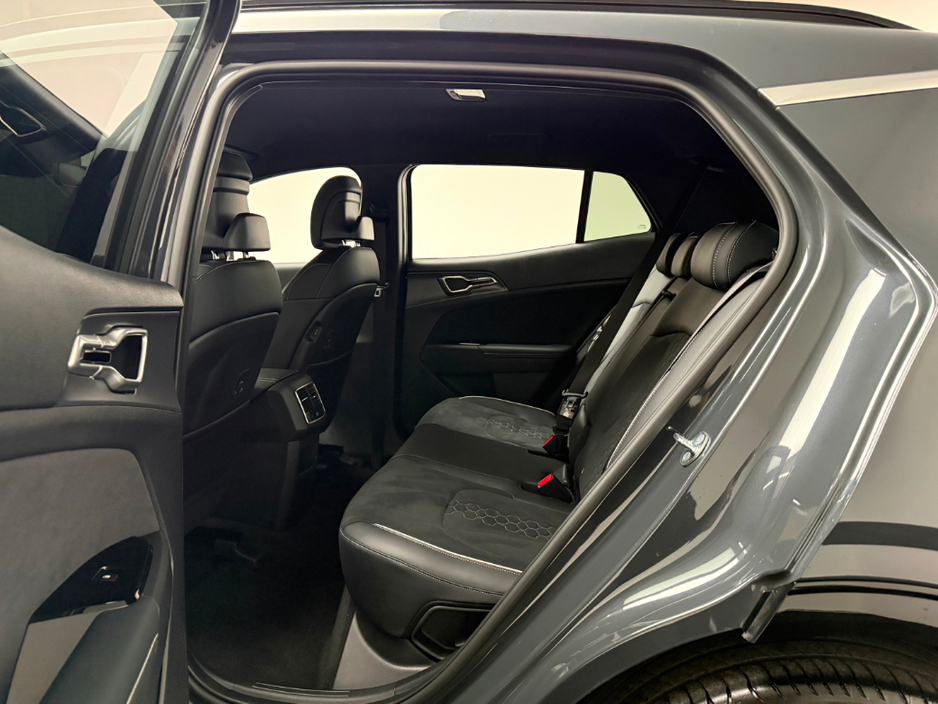 2025 Kia Sportage - image 14