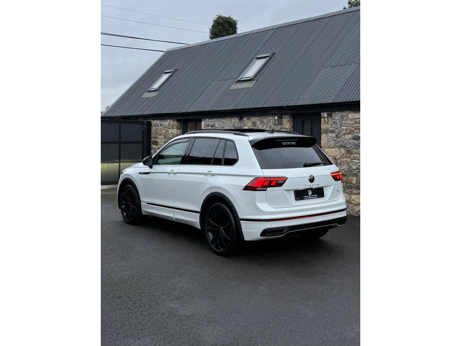 2023 Volkswagen Tiguan 2.0 TDI 150HP R-Line DSG 27.5% €49,995