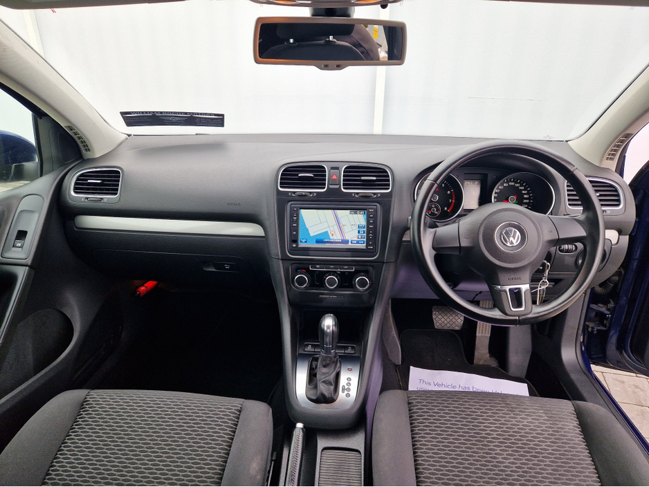 2012 Volkswagen Golf - image 15