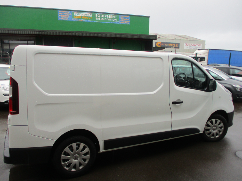 2021 Renault Trafic SL30 ENERGY DCI 120 BUSINESS BUSINESS+ €14,024