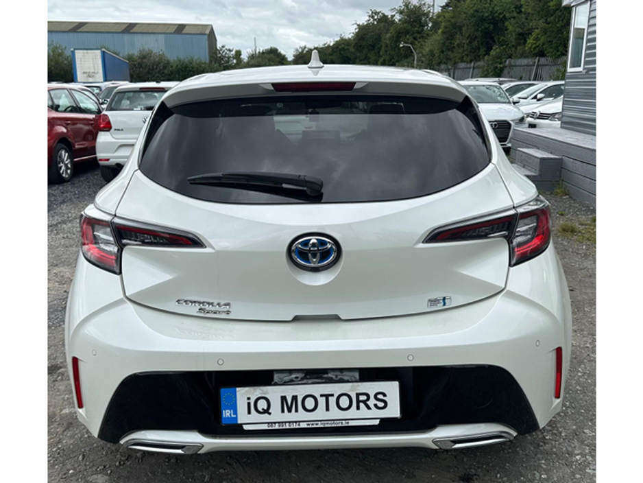 2018 Toyota Corolla - image 8