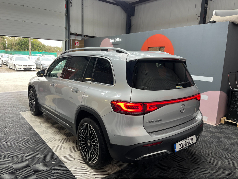 2023 Mercedes-Benz EQB - image 4