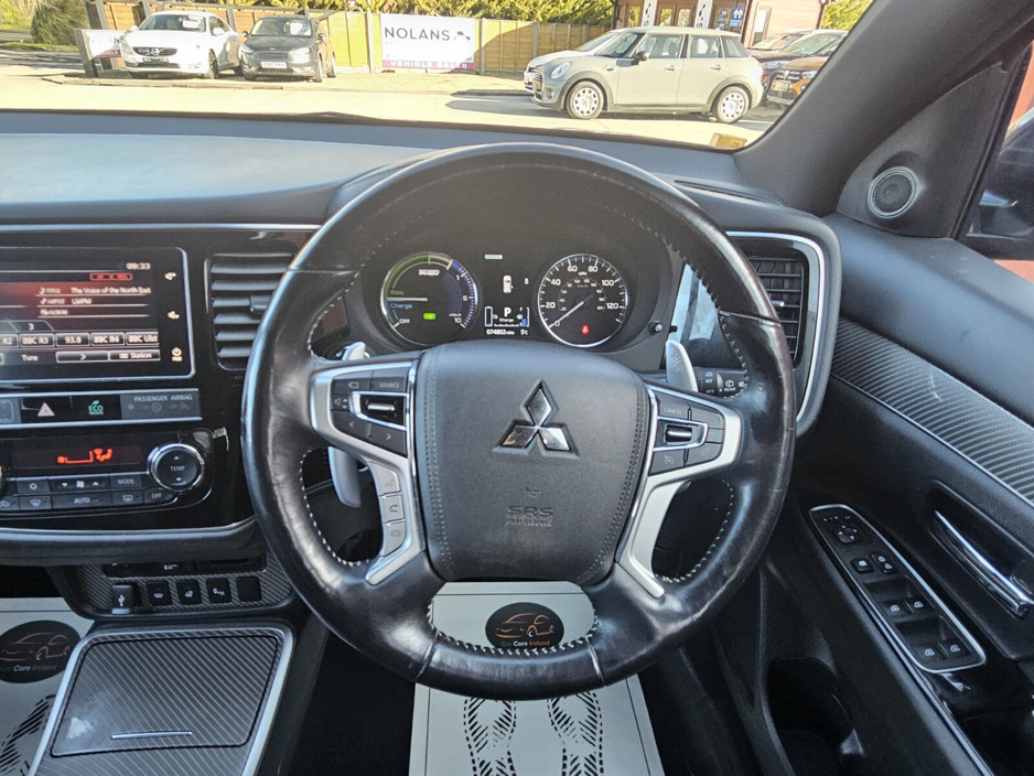 2019 Mitsubishi Outlander - image 21