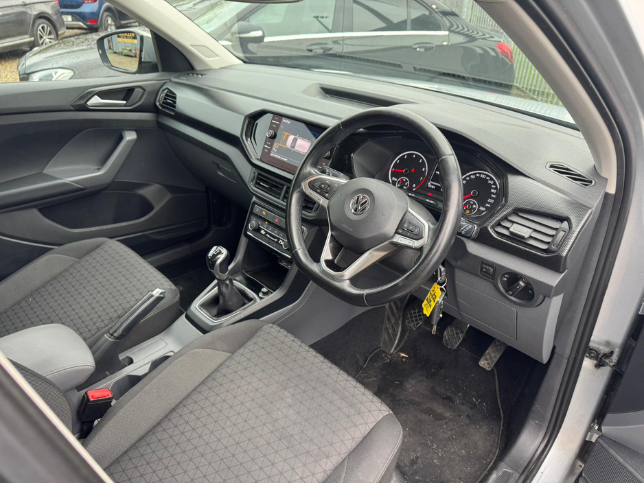 2020 Volkswagen T-Cross LIFE 1.0 TSI MANUAL 5SPEED 95BHP 5DR €18,950