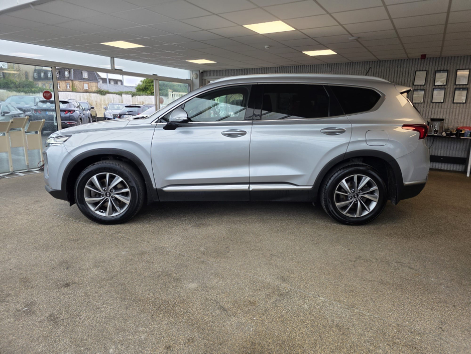 2019 Hyundai Santa Fe - image 8