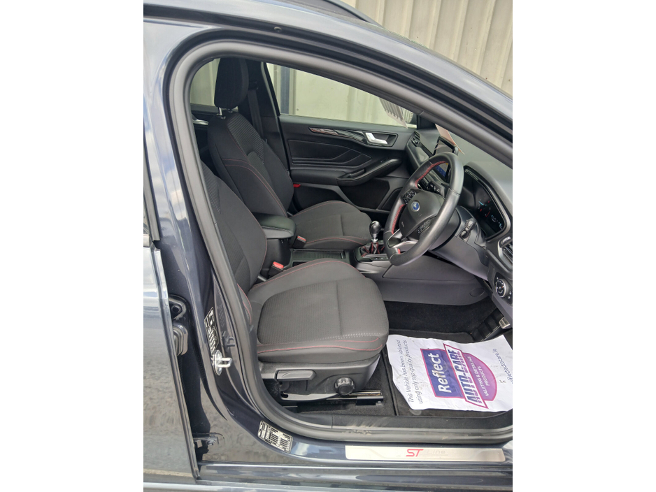 2021 Ford Focus - image 19