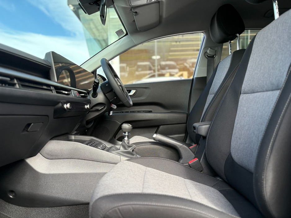 2026 Kia Stonic - image 2