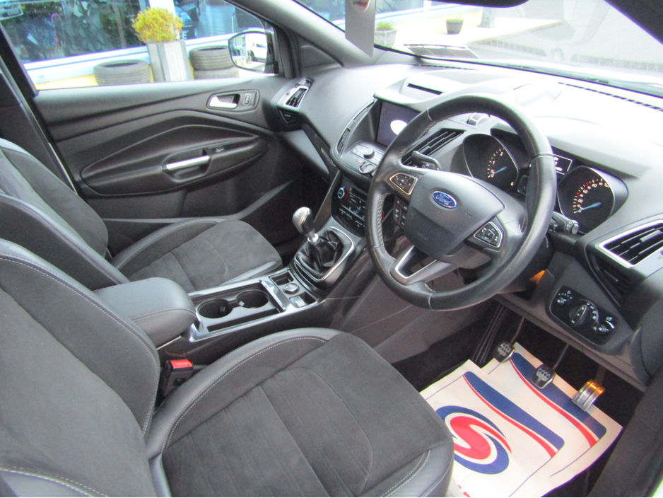 2017 Ford Kuga 1.5 TDCI 120PS  FWD 4DR ST-LINE