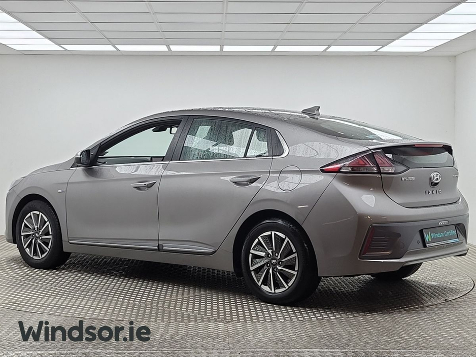 2020 Hyundai Ioniq - image 2