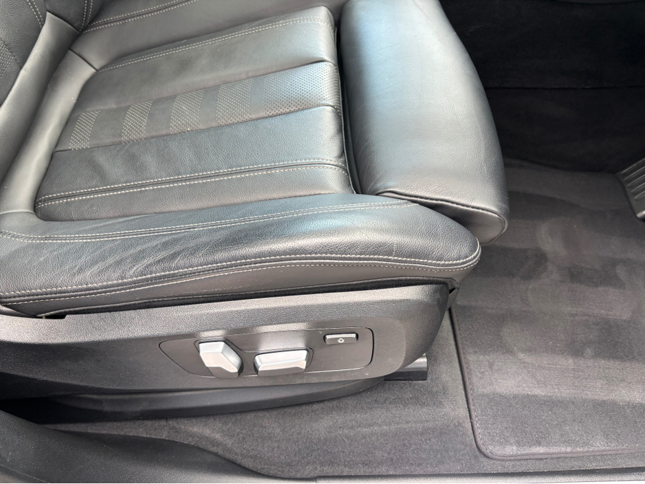 2022 BMW X5 - image 26