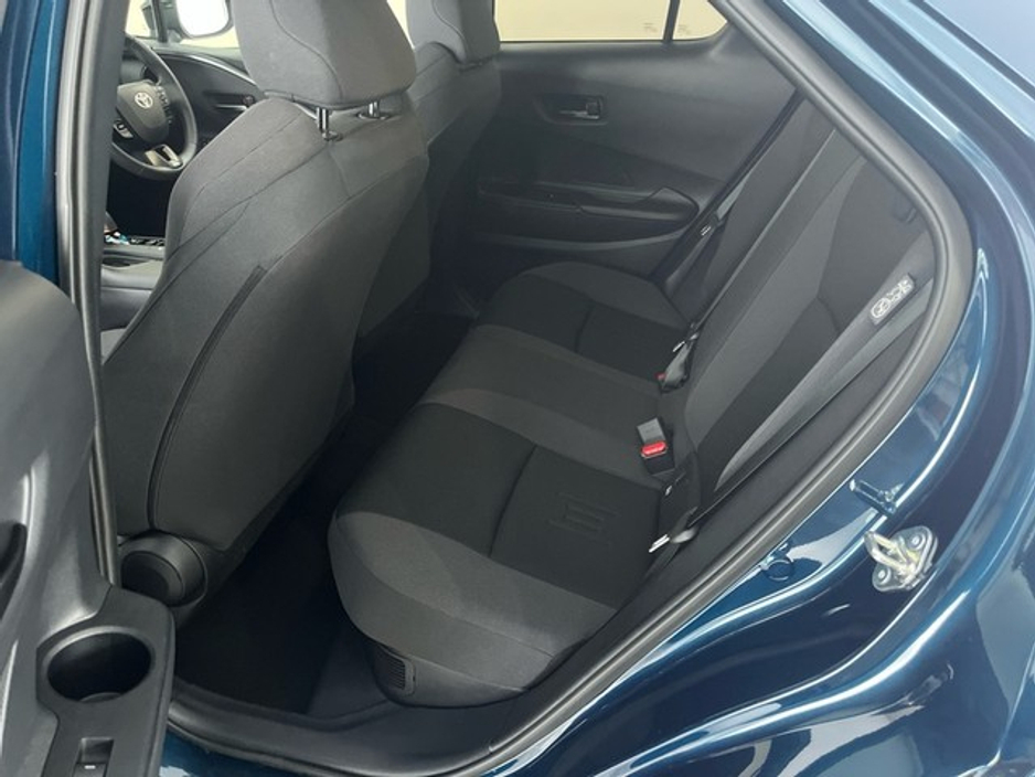 2024 Toyota C-HR - image 7