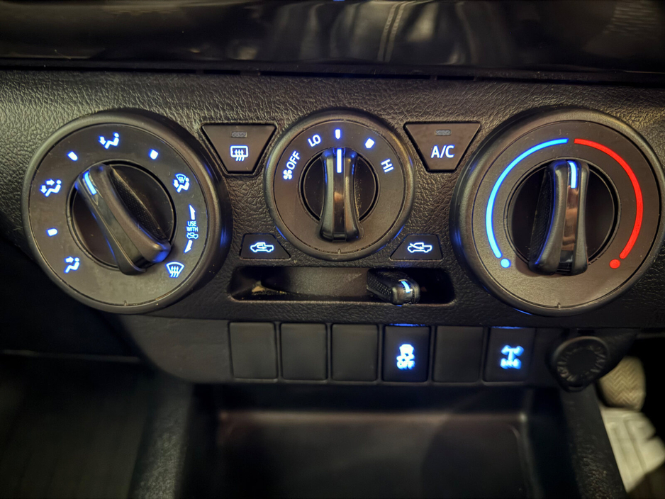 2017 Toyota Hilux  €22,900