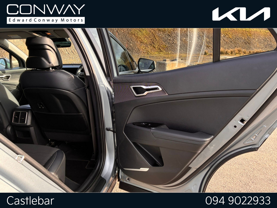 2023 Kia Sportage - image 17