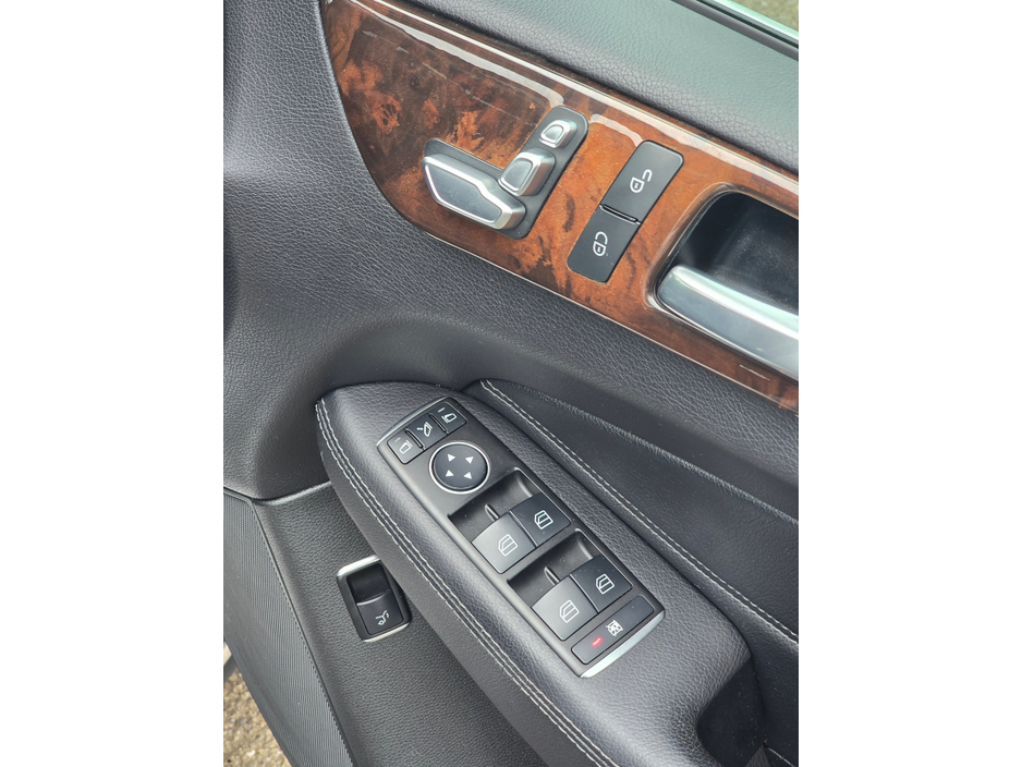 2016 Mercedes-Benz GLE Class - image 12