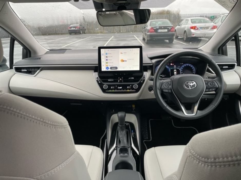 2024 Toyota Corolla Saloon - Top Spec SOL Edition - 1.8 Hybrid - Automatic - 1 Owner - 1 Free Service @ 45,000km // Remote Central Locking // Front Electric Windows // Rear Electric Windows // Electric Mirrors // Heated €33,699