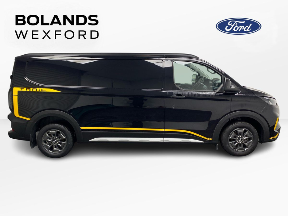2026 Ford Transit Custom - image 4