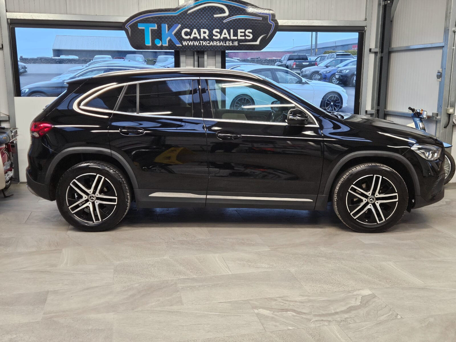 2021 Mercedes-Benz GLA Class - image 3