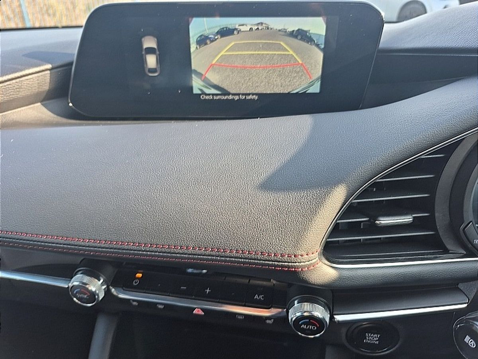 2023 Mazda Mazda3 - image 13