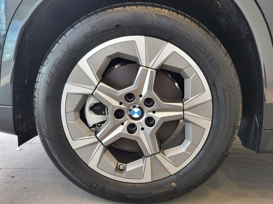 2024 BMW X1 - image 14