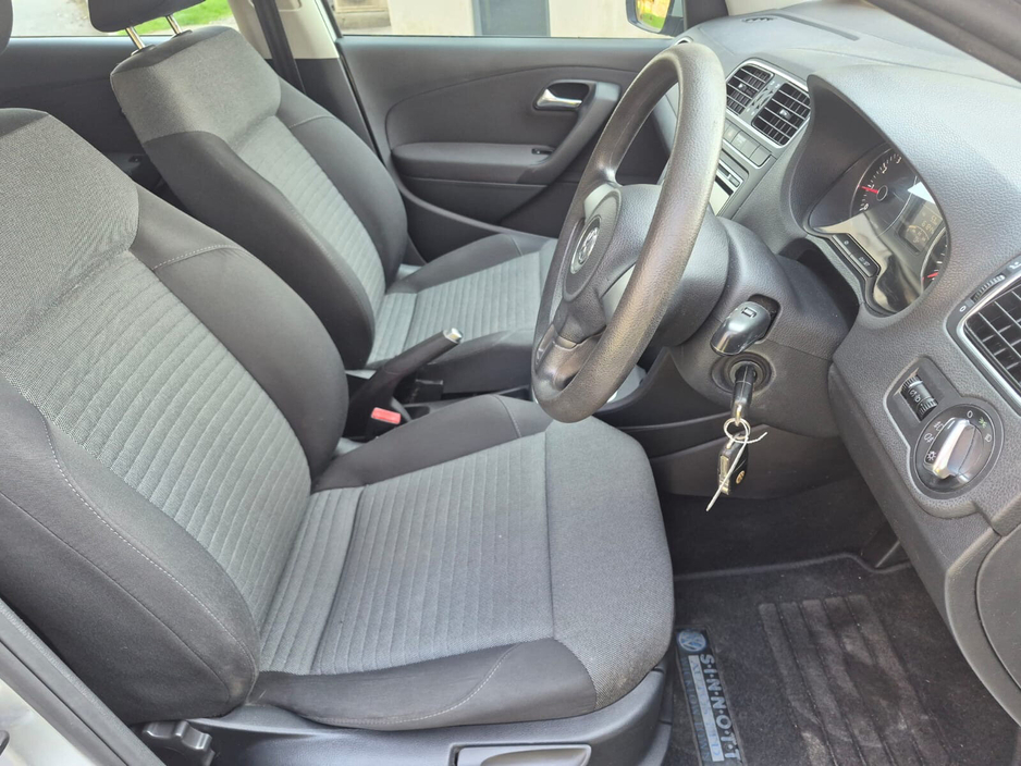 2010 Volkswagen Polo - image 18