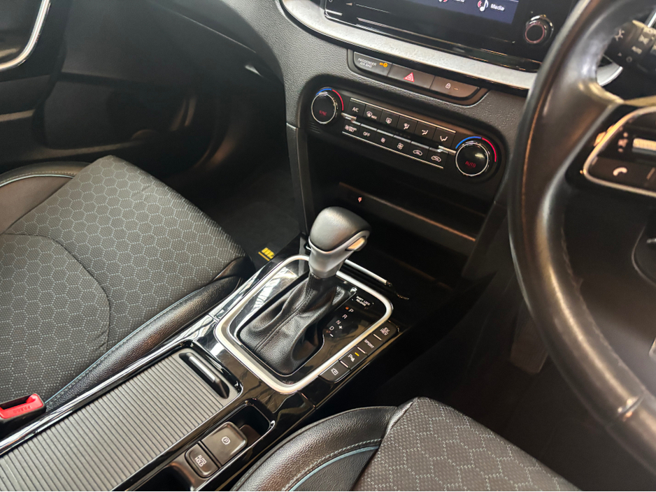 2023 Kia XCeed - image 17