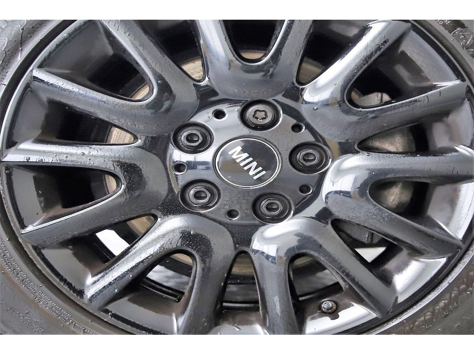 2020 MINI Hatch - image 24