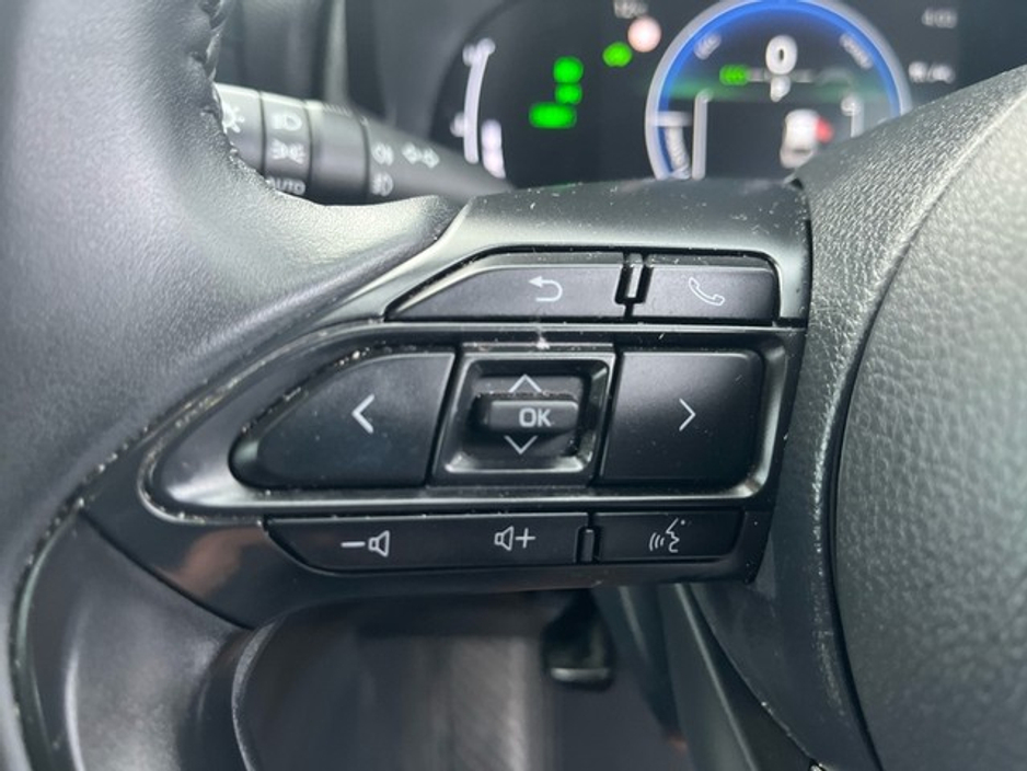 2025 Toyota Yaris Cross Luna €29,950