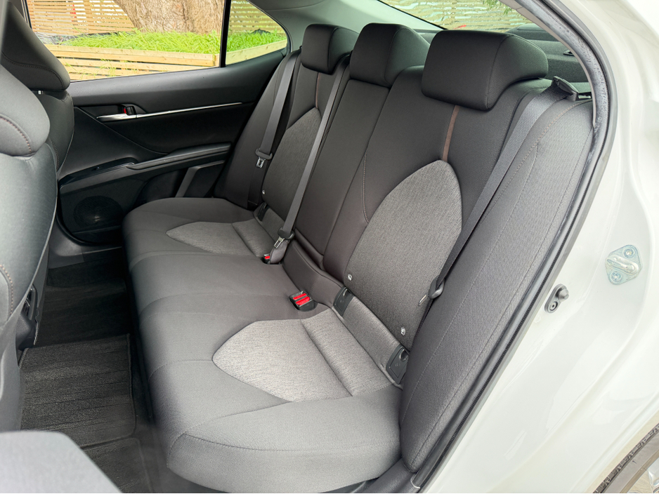 2020 Toyota Camry - image 25