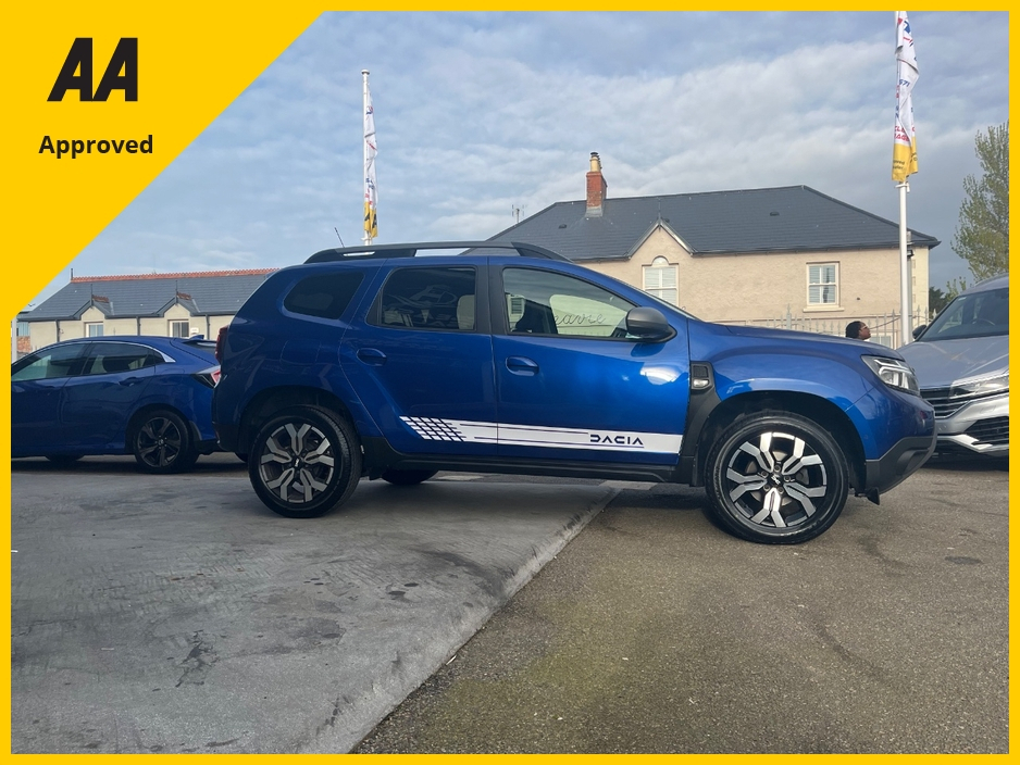 2023 Dacia Duster - image 4